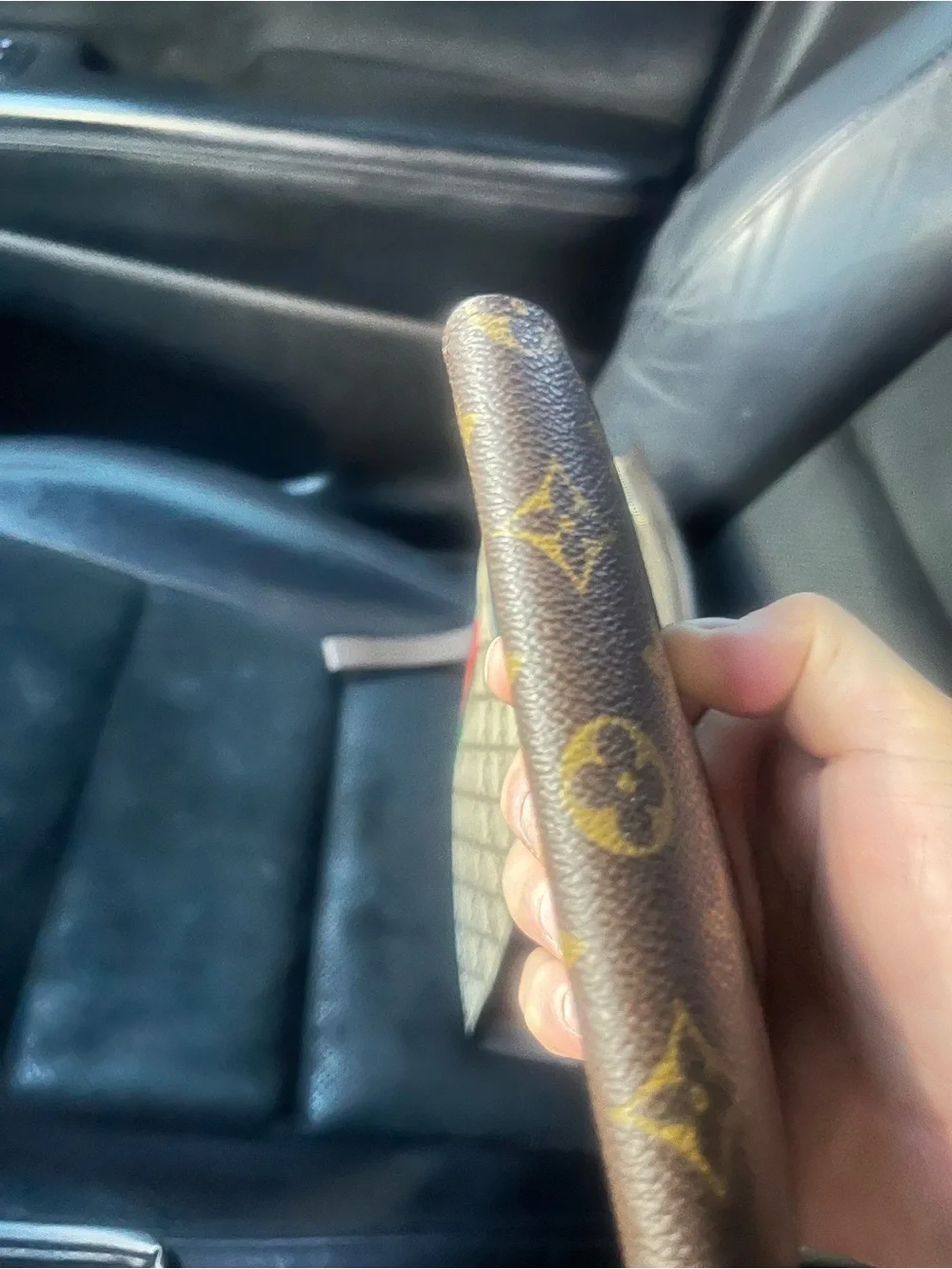 Like new authentic Louis Vuitton Brown Monogram Leather Card & Money Holder